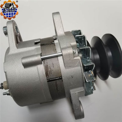 600-821-6110 0330002871 6D105 Motore alternatore per PC200-3 PC220-2