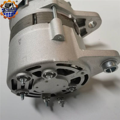 600-821-6110 0330002871 6D105 Motore alternatore per PC200-3 PC220-2